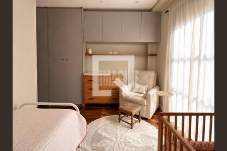 Casa à venda com 2 quartos, 160m² em Vila Bertioga, São Paulo