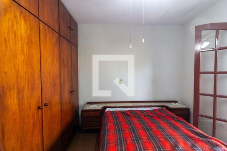 Quarto 1 de casa para alugar com 2 quartos, 120m² em Vila Emir, São Paulo