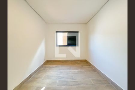 Quarto 1 de casa para alugar com 2 quartos, 100m² em Remédios, Osasco