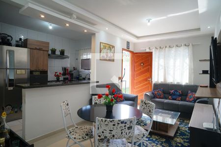 Sala de casa para alugar com 2 quartos, 70m² em Bosque Fundo, Maricá