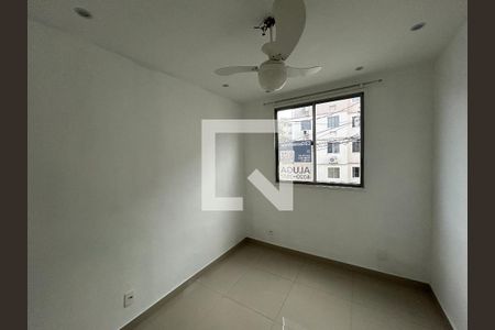 Quarto 1 de apartamento para alugar com 2 quartos, 48m² em Pavuna, Nilópolis