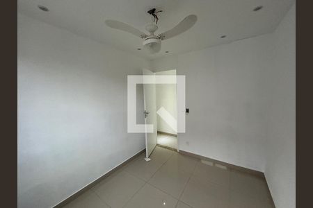 Quarto 1 de apartamento para alugar com 2 quartos, 48m² em Pavuna, Nilópolis