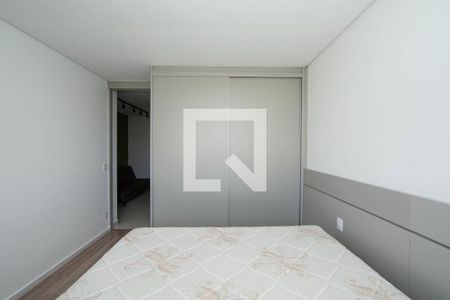QUARTO de apartamento para alugar com 1 quarto, 38m² em Estoril, Belo Horizonte