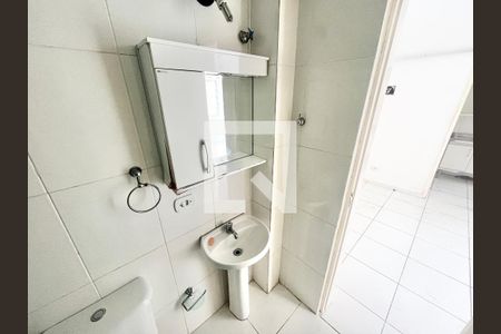 Banheiro de apartamento para alugar com 1 quarto, 48m² em Lauzane Paulista, São Paulo
