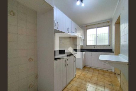 Cozinha de apartamento para alugar com 1 quarto, 50m² em Pátria Nova, Novo Hamburgo