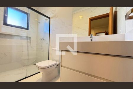 Casa à venda com 3 quartos, 239m² em Vila Capuava, Valinhos