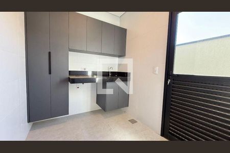 Casa à venda com 3 quartos, 239m² em Vila Capuava, Valinhos