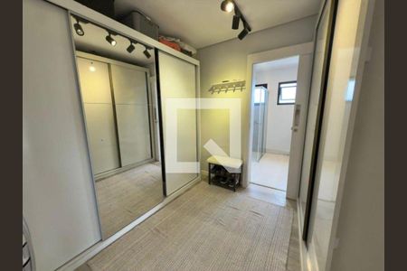 Casa à venda com 3 quartos, 239m² em Vila Santana, Valinhos