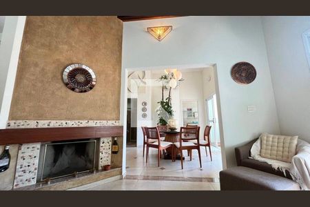 Casa à venda com 3 quartos, 320m² em Santa Cruz, Valinhos