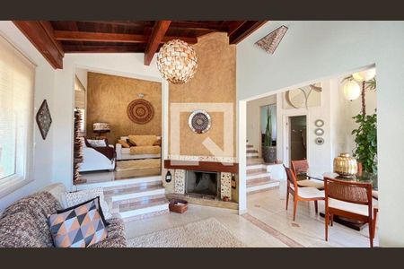 Casa à venda com 3 quartos, 320m² em Santa Cruz, Valinhos