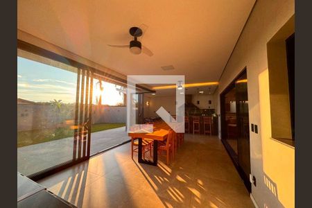Casa à venda com 3 quartos, 310m² em Santa Cruz, Valinhos