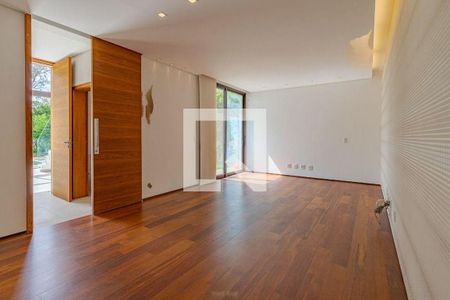 Casa à venda com 5 quartos, 429m² em Jardim Europa, Valinhos