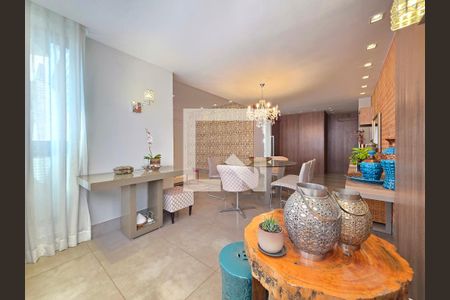 Sala  de apartamento à venda com 4 quartos, 270m² em Coracao de Jesus, Belo Horizonte