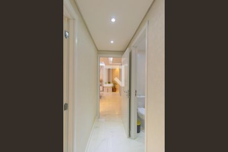 Corredor de apartamento à venda com 2 quartos, 78m² em Marechal Rondon, Canoas