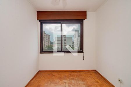 Quarto 1 de apartamento para alugar com 3 quartos, 93m² em Vila Ipiranga, Porto Alegre