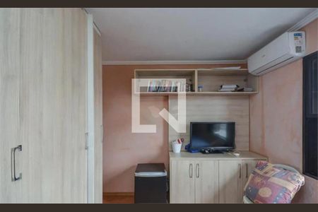 Casa à venda com 4 quartos, 140m² em Socorro, São Paulo