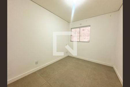 Quarto  de apartamento para alugar com 2 quartos, 55m² em Ingleses do Rio Vermelho, Florianópolis
