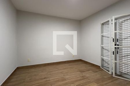 Suíte 1 de casa para alugar com 4 quartos, 330m² em Parque Renato Maia, Guarulhos