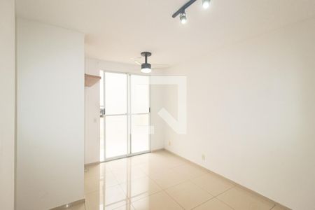 Sala de apartamento para alugar com 3 quartos, 56m² em Campo Grande, Rio de Janeiro