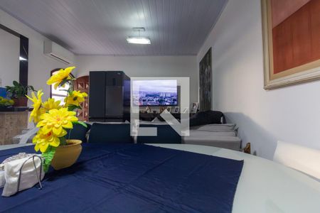 Casa à venda com 5 quartos, 307m² em Penha de França, São Paulo
