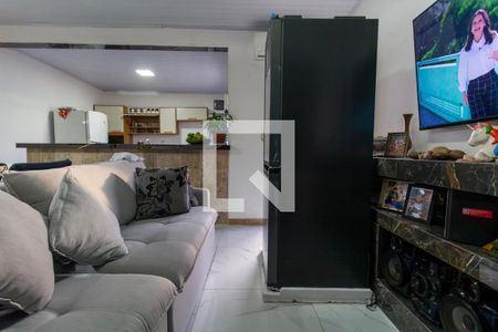 Casa à venda com 5 quartos, 307m² em Penha de França, São Paulo