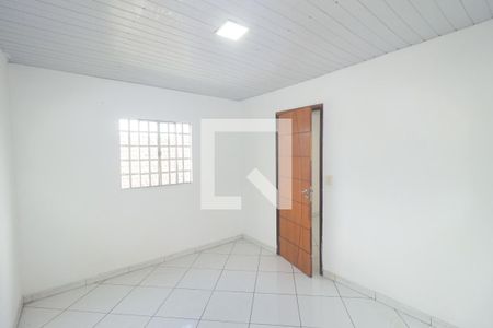 Quarto 1 de casa para alugar com 2 quartos, 70m² em Santa Cruz, Rio de Janeiro