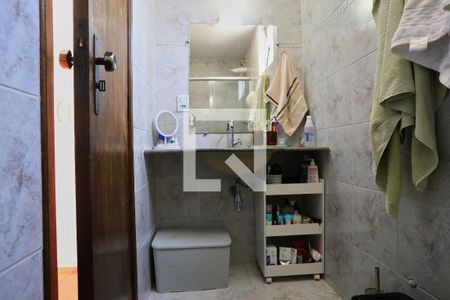 Banheiro da Suíte de apartamento à venda com 2 quartos, 65m² em Santa Efigênia, Belo Horizonte