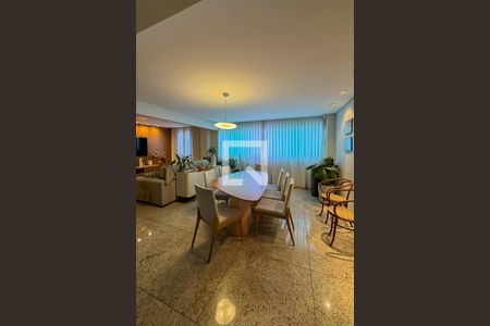 Apartamento à venda com 4 quartos, 120m² em Savassi, Belo Horizonte