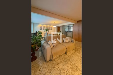 Apartamento à venda com 4 quartos, 120m² em Savassi, Belo Horizonte