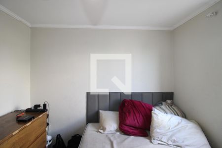Quarto 2 de apartamento para alugar com 2 quartos, 46m² em Conjunto Residencial José Bonifácio, São Paulo