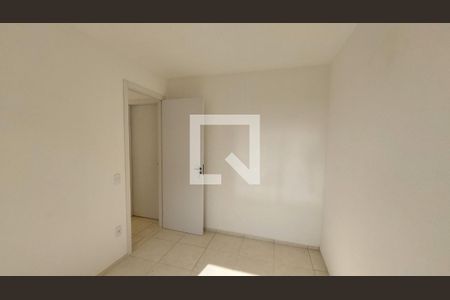 Quarto 1 de apartamento para alugar com 2 quartos, 51m² em Jardim Alvorada, Nova Iguaçu