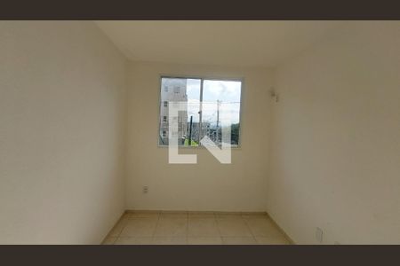 Quarto 1 de apartamento para alugar com 2 quartos, 51m² em Jardim Alvorada, Nova Iguaçu