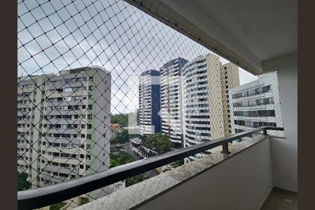 Vista da Sacada de apartamento para alugar com 3 quartos, 112m² em Candeal, Salvador
