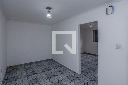 sala_2 de casa para alugar com 1 quarto, 60m² em Vila Brasilina, São Paulo