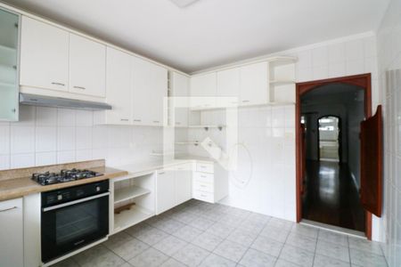 Casa à venda com 3 quartos, 180m² em Campo Belo, São Paulo