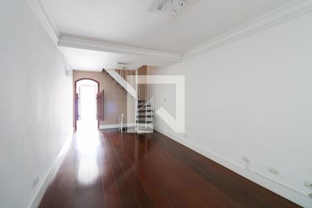 Casa à venda com 3 quartos, 180m² em Campo Belo, São Paulo