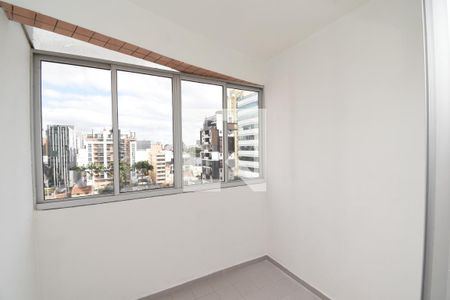 Varanda Sala/Cozinha de apartamento para alugar com 1 quarto, 43m² em Mercês, Curitiba