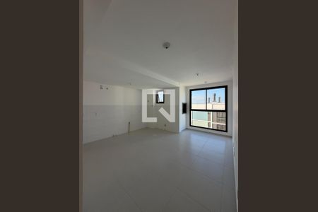 Sala / Cozinha  de apartamento para alugar com 2 quartos, 56m² em Serraria, São José