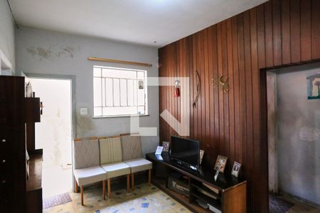 Casa à venda com 3 quartos, 2763m² em Sagrada Família, Belo Horizonte