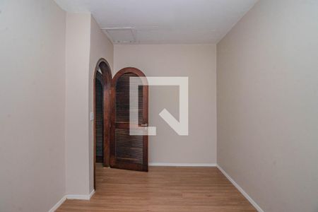 Quarto 1 de casa à venda com 3 quartos, 204m² em Santa Maria Goretti, Porto Alegre