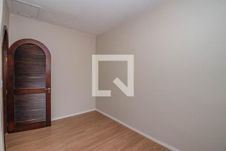 Quarto 1 de casa à venda com 3 quartos, 204m² em Santa Maria Goretti, Porto Alegre