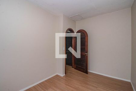 Quarto 1 de casa à venda com 3 quartos, 204m² em Santa Maria Goretti, Porto Alegre