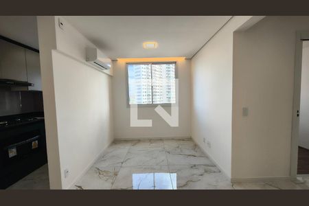 Sala de apartamento para alugar com 2 quartos, 39m² em Socorro, São Paulo