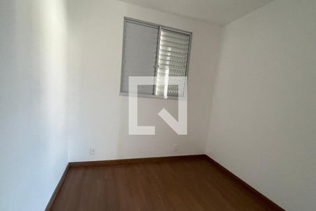 Quarto de apartamento para alugar com 2 quartos, 48m² em Vila Santa Alice, Duque de Caxias