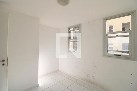 Quarto 1 de apartamento para alugar com 2 quartos, 48m² em Vila Natal, São Paulo