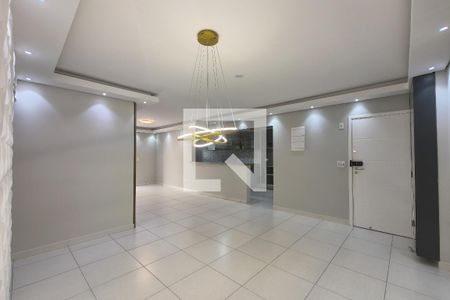 Sala de apartamento para alugar com 3 quartos, 154m² em Guilhermina, Praia Grande
