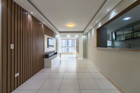 Sala de apartamento para alugar com 3 quartos, 154m² em Guilhermina, Praia Grande