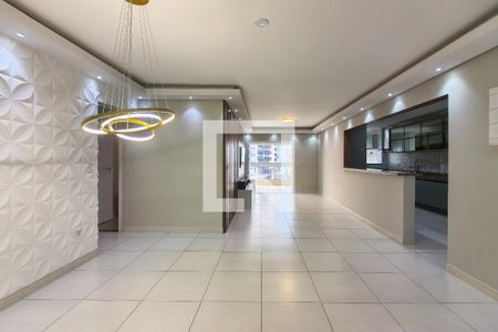 Sala de apartamento para alugar com 3 quartos, 154m² em Guilhermina, Praia Grande