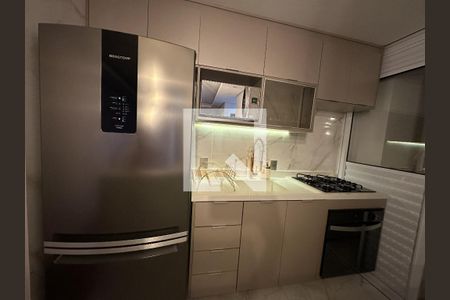 Cozinha de apartamento para alugar com 2 quartos, 48m² em Penha de França, São Paulo