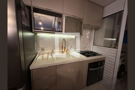 Cozinha de apartamento para alugar com 2 quartos, 48m² em Penha de França, São Paulo